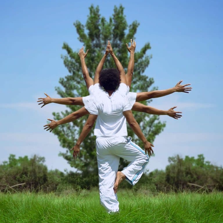 Fotomontaje yoga Sandro Sánches